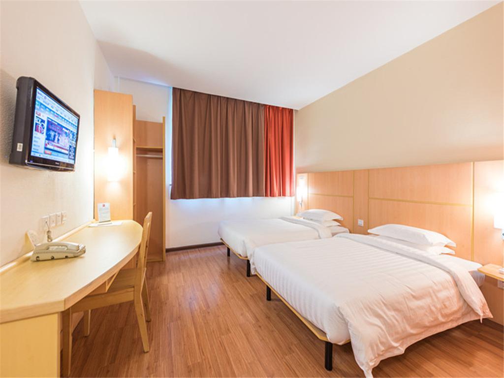 Ibis Shanghai Xujiahui Εξωτερικό φωτογραφία