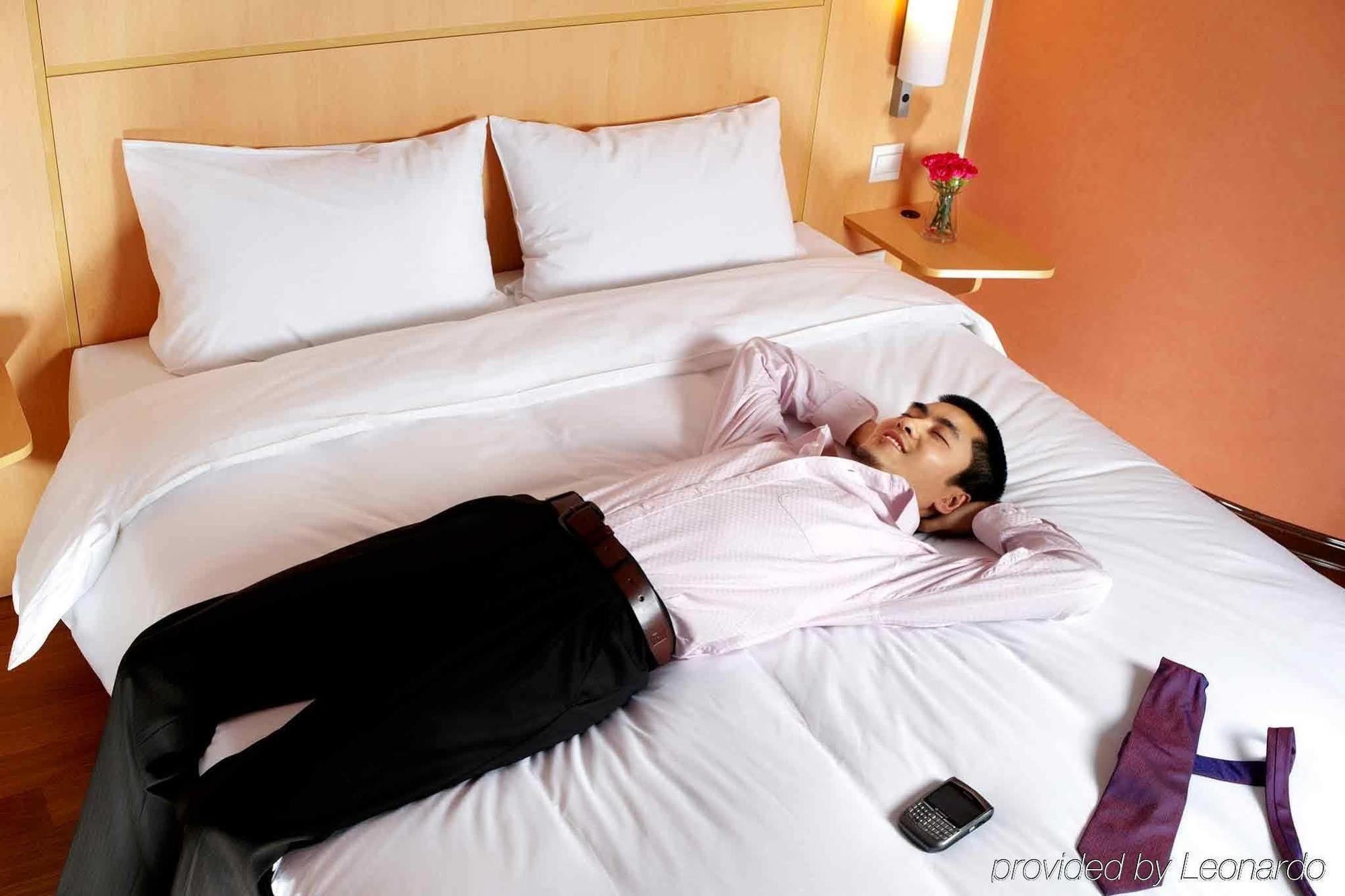 Ibis Shanghai Xujiahui Εξωτερικό φωτογραφία