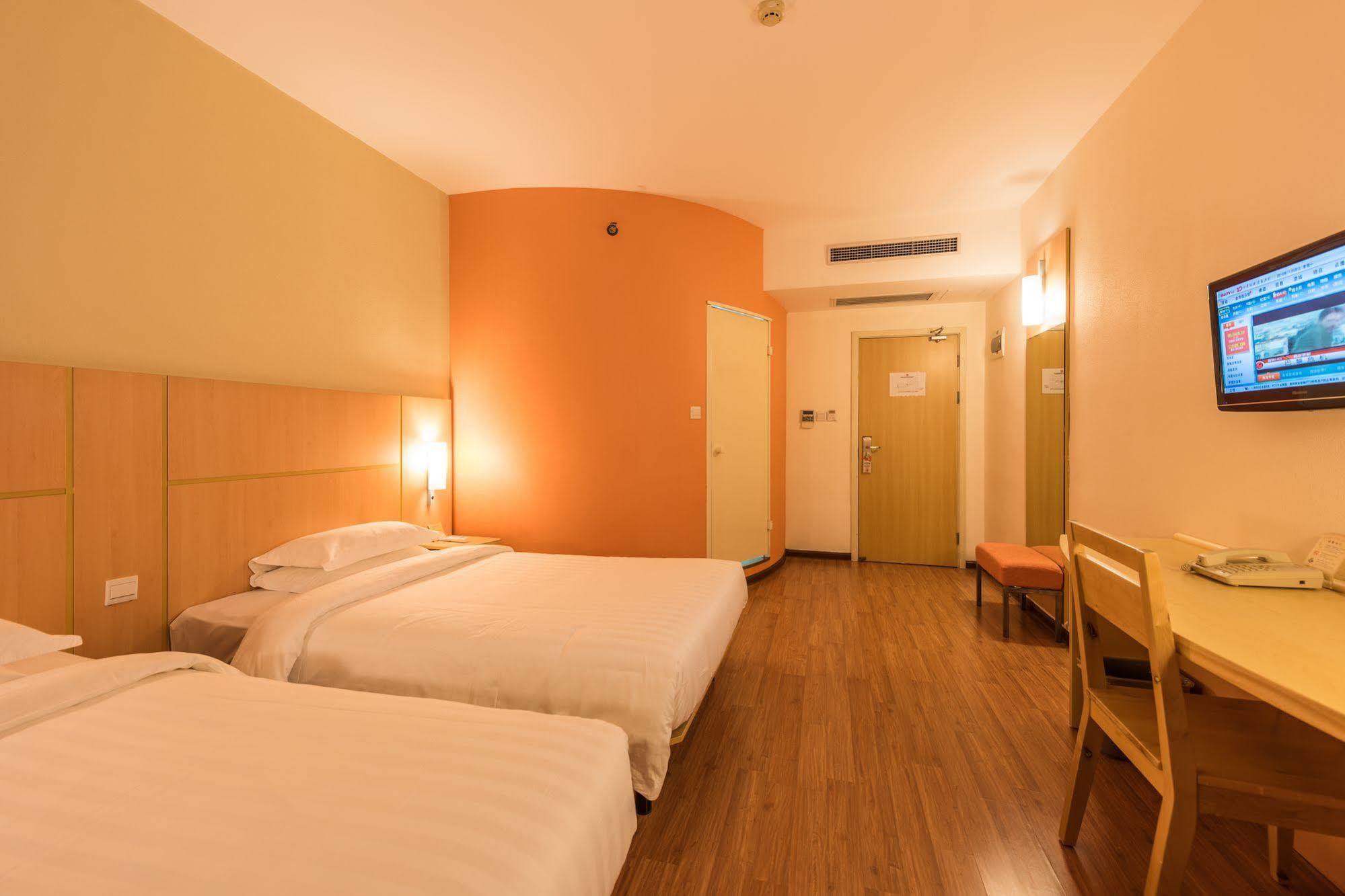 Ibis Shanghai Xujiahui Εξωτερικό φωτογραφία